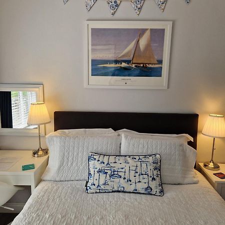 Room On Heath Park Кардифф Экстерьер фото
