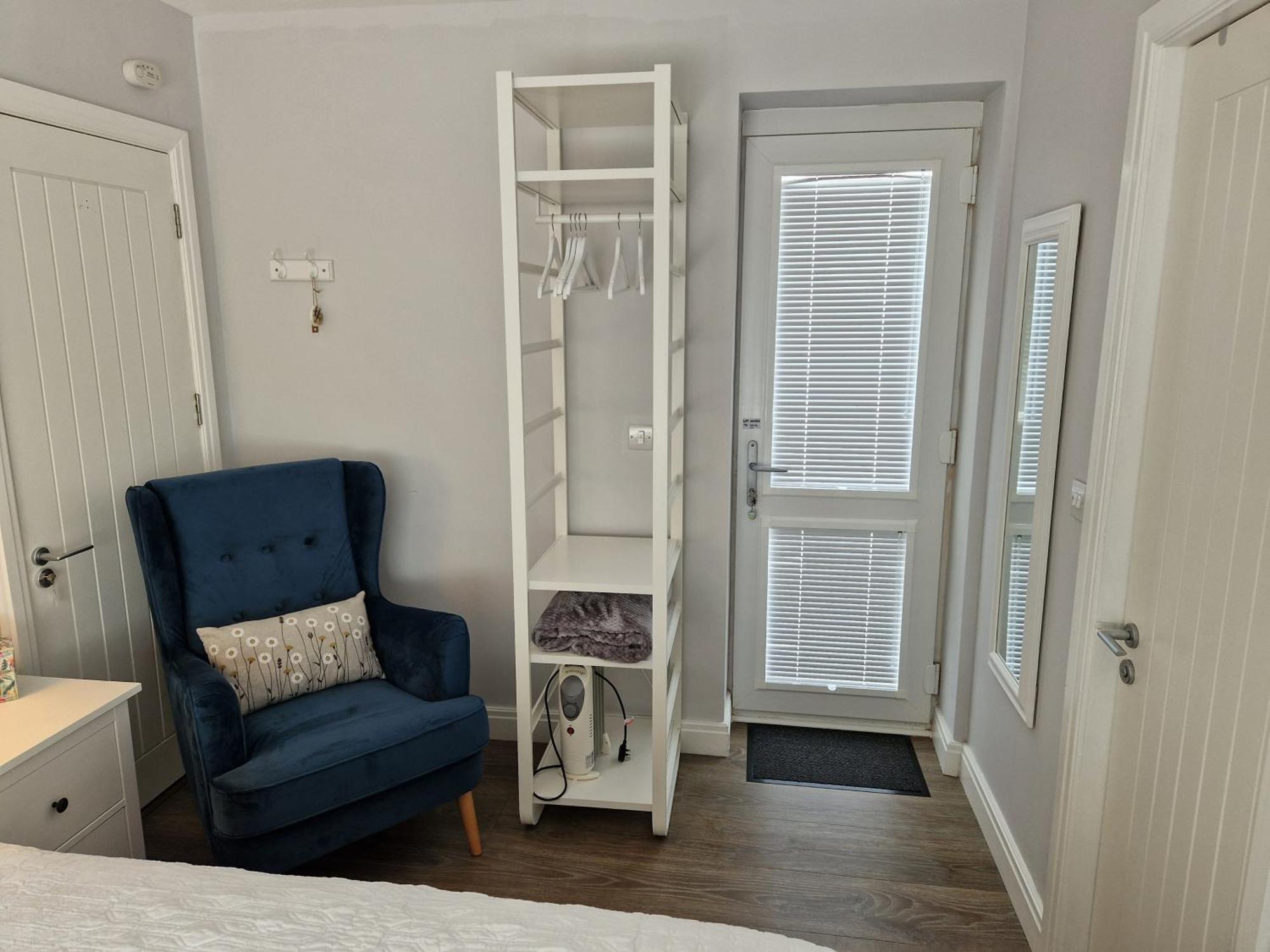 Room On Heath Park Кардифф Экстерьер фото